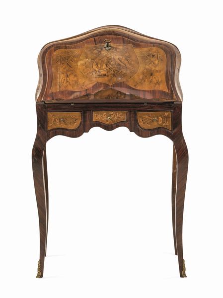 Scrittoietto Napoleone III lastronato e intarsiato. XIX secolo  - Asta Sei Secoli di Arti e Arredi - Associazione Nazionale - Case d'Asta italiane