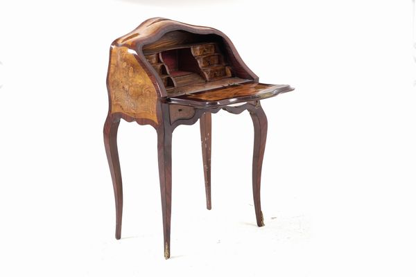 Scrittoietto Napoleone III lastronato e intarsiato. XIX secolo  - Asta Sei Secoli di Arti e Arredi - Associazione Nazionale - Case d'Asta italiane