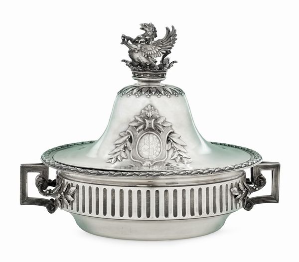 Elegante zuppiera. Parigi, Maison Odiot, XIX-XX secolo  - Asta Sei Secoli di Arti e Arredi - Associazione Nazionale - Case d'Asta italiane