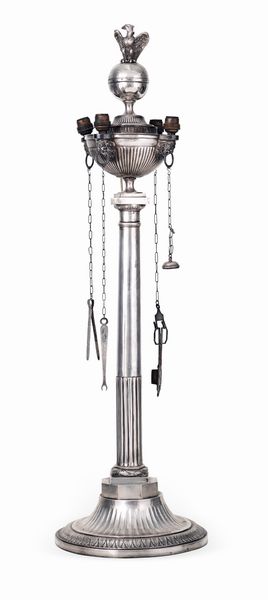 Lucerna neoclassica. Roma prima met� del XIX secolo, maestro argentiere Girolamo Menazzi (1801-1835)  - Asta Sei Secoli di Arti e Arredi - Associazione Nazionale - Case d'Asta italiane