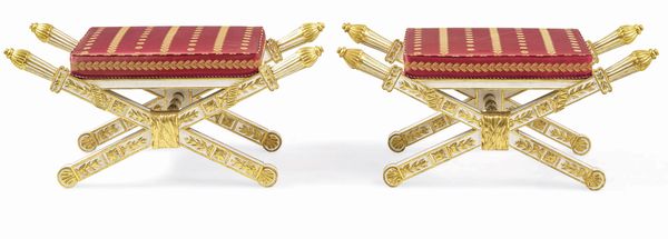 Coppia di panchetti. XIX-XX secolo  - Asta Sei Secoli di Arti e Arredi - Associazione Nazionale - Case d'Asta italiane