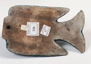 Figura in porcellana smaltata raffigurante colomba, Cina, Dinastia Qing, epoca Qianlong (1736-1796)  - Asta Sei Secoli di Arti e Arredi - Associazione Nazionale - Case d'Asta italiane