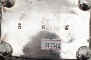 Servizio da t e caff. Londra 1881, argentiere Frederick Sibray & Job Frank Hall  - Asta Sei Secoli di Arti e Arredi - Associazione Nazionale - Case d'Asta italiane