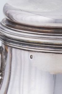 Teiera e zuccheriera. Francia XIX-XX secolo, marchio di importazione Argenteria F.Tornotti Torino  - Asta Sei Secoli di Arti e Arredi - Associazione Nazionale - Case d'Asta italiane