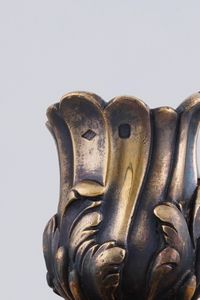 Coppia di candelabri. Francia seconda met� del XX secolo  - Asta Sei Secoli di Arti e Arredi - Associazione Nazionale - Case d'Asta italiane