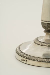 Coppia di candelieri. Milano, XIX secolo  - Asta Sei Secoli di Arti e Arredi - Associazione Nazionale - Case d'Asta italiane