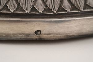 Lucerna neoclassica. Roma prima met� del XIX secolo, maestro argentiere Girolamo Menazzi (1801-1835)  - Asta Sei Secoli di Arti e Arredi - Associazione Nazionale - Case d'Asta italiane