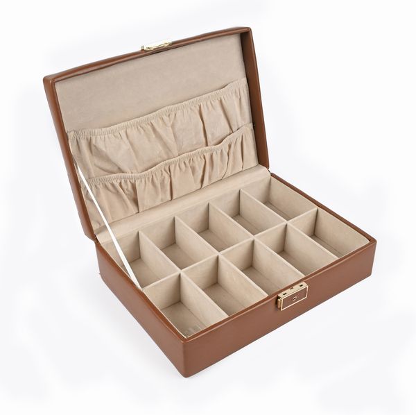 Carraro - Scatola porta orologi da polso rivestita in pelle. Interno in panno con 10 scomparti  - Asta Asta a Tempo - Orologi da Tasca da Polso e da Tavolo - Associazione Nazionale - Case d'Asta italiane