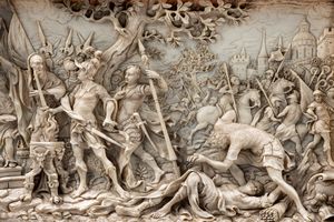 �Placca in avorio finemente intagliata raffigurante il Sacrificio di Muzio Scevola  - Asta Arredi e Dipinti Antichi da una Dimora Lombarda - Associazione Nazionale - Case d'Asta italiane