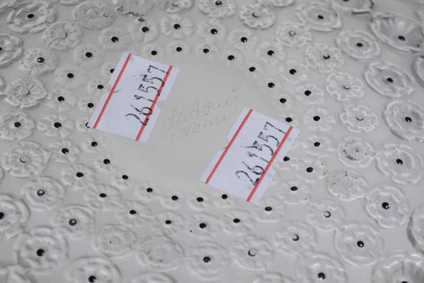 Ciotola Nemours<BR>Francia, Manifattura Lalique, seconda met� del XX secolo<BR>  - Asta L'Art de la Table - Associazione Nazionale - Case d'Asta italiane