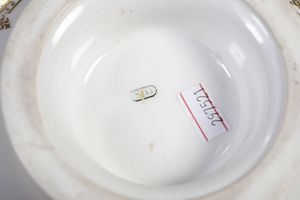 Servizio da tavola<BR>Parigi, Manifattura Svres, met del XIX secolo (porcellana)<BR>Pittore indipendente (decorazione)<BR>  - Asta L'Art de la Table - Associazione Nazionale - Case d'Asta italiane