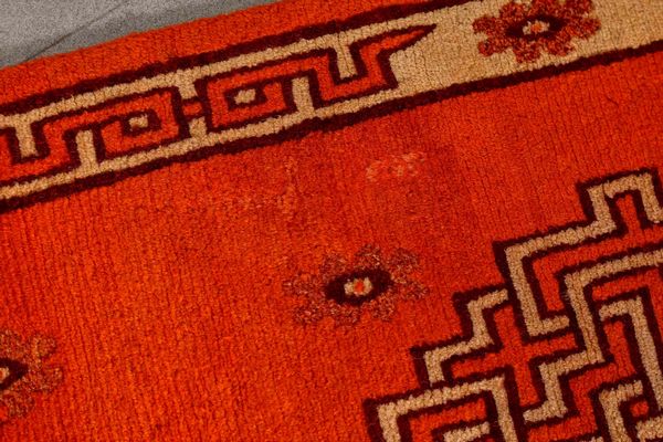 Passatoia Tibet, met� XX secolo  - Asta Tappeti Antichi - Associazione Nazionale - Case d'Asta italiane