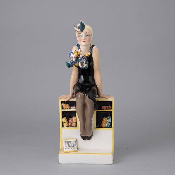 Helen König Scavini : Lenci, Torino 1934 Me ne infischio - La studentessa  - Asta Ceramiche Italiane ed Europee del '900 - Associazione Nazionale - Case d'Asta italiane