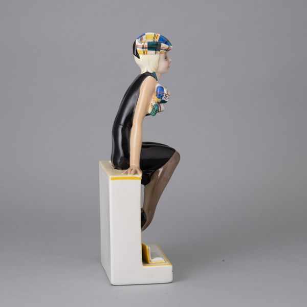 Helen König Scavini : Lenci, Torino 1934 Me ne infischio - La studentessa  - Asta Ceramiche Italiane ed Europee del '900 - Associazione Nazionale - Case d'Asta italiane