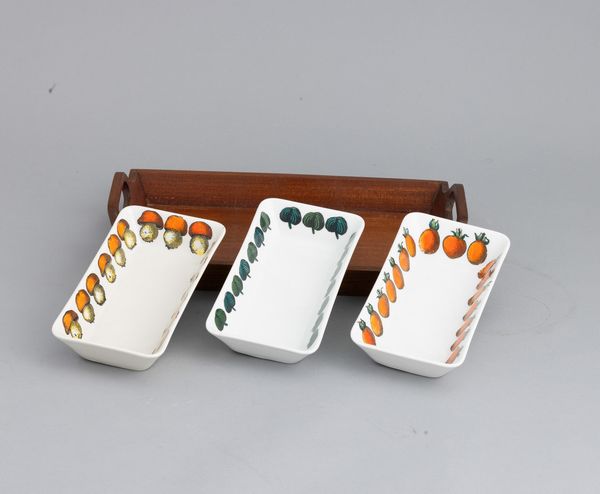 Piero Fornasetti : Milano 1950 ca Antipastiera  - Asta Ceramiche Italiane ed Europee del '900 - Associazione Nazionale - Case d'Asta italiane