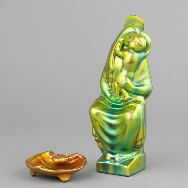 Zsolnay, Ungheria secolo XX  - Asta Ceramiche Italiane ed Europee del '900 - Associazione Nazionale - Case d'Asta italiane