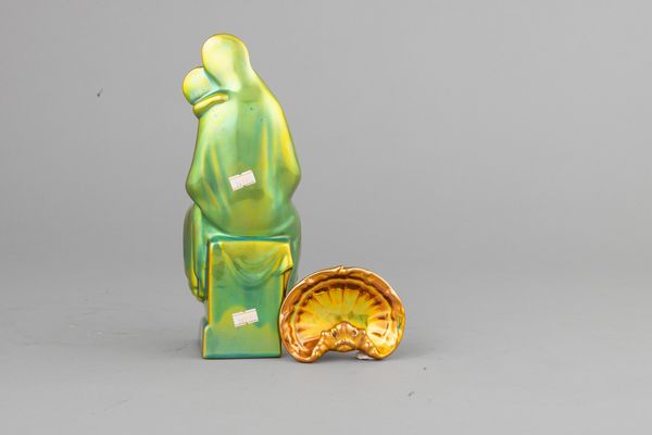 Zsolnay, Ungheria secolo XX  - Asta Ceramiche Italiane ed Europee del '900 - Associazione Nazionale - Case d'Asta italiane