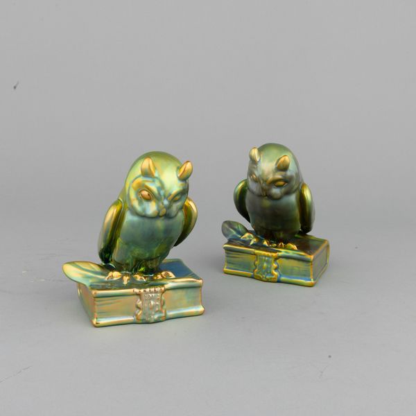 Zsolnay, Ungheria secolo XX  - Asta Ceramiche Italiane ed Europee del '900 - Associazione Nazionale - Case d'Asta italiane