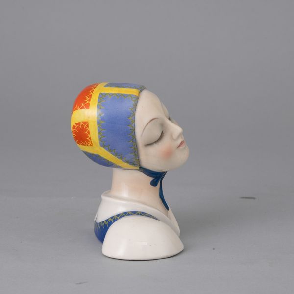 Sandro Vacchetti : Lenci, Torino 1930 ca Testina sarda  - Asta Ceramiche Italiane ed Europee del '900 - Associazione Nazionale - Case d'Asta italiane