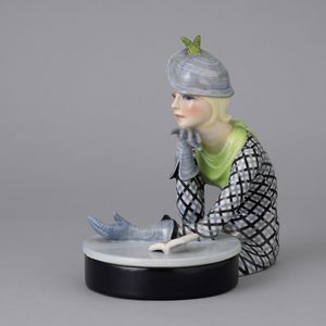 Helen König Scavini : Lenci, Torino 1930 ca Al caff  - Asta Ceramiche Italiane ed Europee del '900 - Associazione Nazionale - Case d'Asta italiane