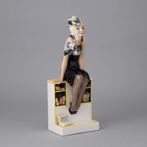 Helen König Scavini : Lenci, Torino 1934 Me ne infischio - La studentessa  - Asta Ceramiche Italiane ed Europee del '900 - Associazione Nazionale - Case d'Asta italiane