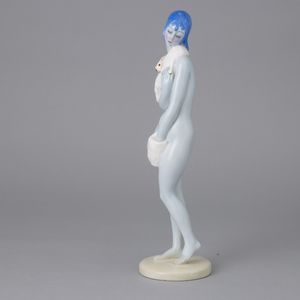 Mario Sturani : Lenci, Torino 1930 Nudino con pelliccia  - Asta Ceramiche Italiane ed Europee del '900 - Associazione Nazionale - Case d'Asta italiane