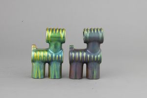 Judit Nádor : Zsolnay, Ungheria secolo XX Pipe dog  - Asta Ceramiche Italiane ed Europee del '900 - Associazione Nazionale - Case d'Asta italiane