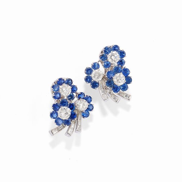 Orecchini con diamanti e zaffiri  - Asta Gioielli Importanti - Associazione Nazionale - Case d'Asta italiane