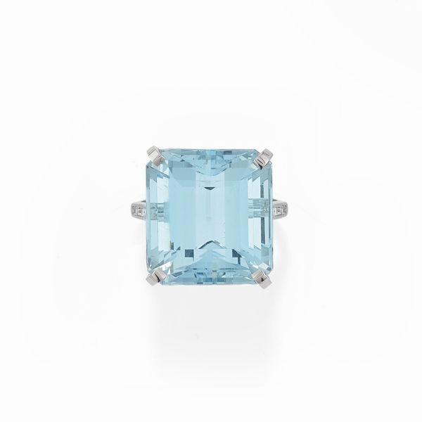 Anello con acquamarina  - Asta Gioielli Importanti - Associazione Nazionale - Case d'Asta italiane
