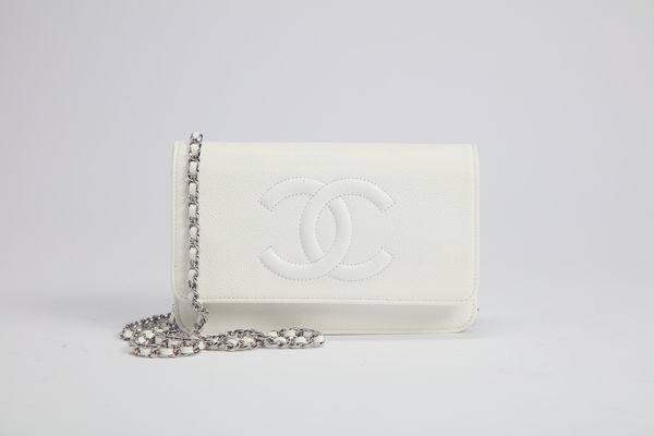 CHANEL : Borsa Wallet on chain  - Asta Luxury Fashion - Associazione Nazionale - Case d'Asta italiane