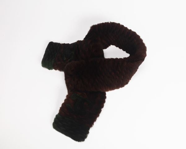 CHANEL : Stola  - Asta Luxury Fashion - Associazione Nazionale - Case d'Asta italiane