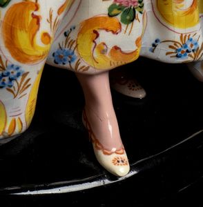 TEODORO SEBELIN : Dama con fiori  - Asta  Arte moderna e contemporanea: XIX, XX, XXI secolo. Con una sezione dedicata alla ceramica del �900 - Associazione Nazionale - Case d'Asta italiane