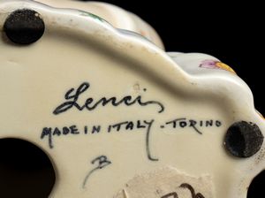 ABELE  JACOPI : Fanciulla con colombi  - Asta  Arte moderna e contemporanea: XIX, XX, XXI secolo. Con una sezione dedicata alla ceramica del �900 - Associazione Nazionale - Case d'Asta italiane