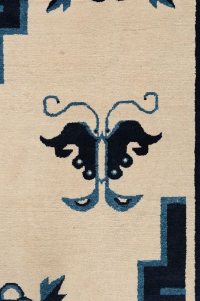 Particolare tappeto, Cina XIX secolo  - Asta Tappeti Antichi - Associazione Nazionale - Case d'Asta italiane