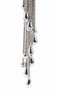 Collana con pendente in oro bianco e diamanti  - Asta Gioielli e Argenti del XX secolo, con una selezione di Orologi da polso e Penne da collezione - Associazione Nazionale - Case d'Asta italiane