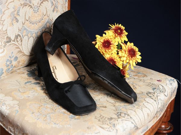 Salvatore Ferragamo, Due paia di d�collet�  - Asta Il guardaroba di Rosa Segreto Annigoni - Associazione Nazionale - Case d'Asta italiane