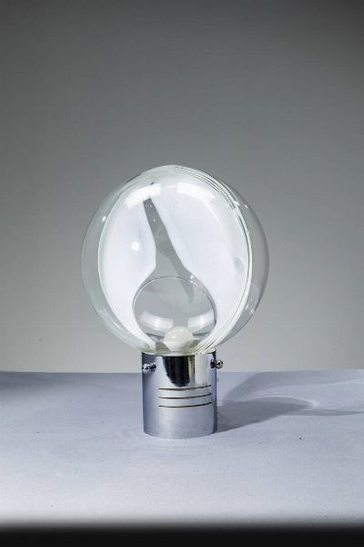 TONI ZUCCHERI : Lampada da tavolo delle serie Membrane  - Asta Design - Associazione Nazionale - Case d'Asta italiane