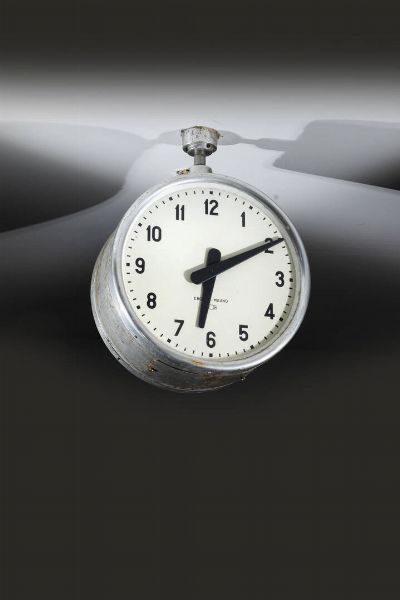 GIO PONTI Milano 1891 - 1979 : Orologio bifacciale da soffitto  - Asta Design - Associazione Nazionale - Case d'Asta italiane