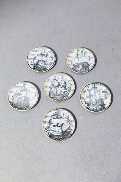 PIERO FORNASETTI Milano 1913 - 1988 : Sei piattini della serie Velieri  - Asta Design - Associazione Nazionale - Case d'Asta italiane