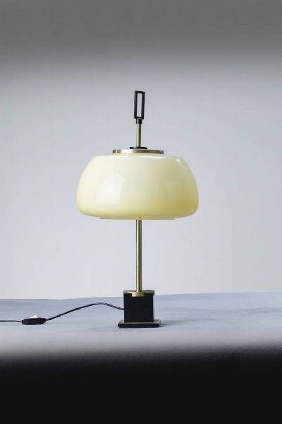 LUMI - MILANO : Lampada da tavolo  - Asta Design - Associazione Nazionale - Case d'Asta italiane