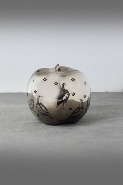 STEFANO ADRIANI : Una mela  - Asta Design - Associazione Nazionale - Case d'Asta italiane