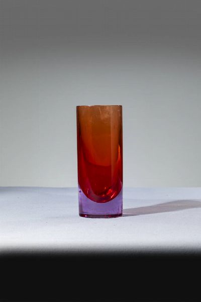 ANTONIO DE ROS : Vetro colorato sommerso Prod. Cenedese  anni 60 cm 28x12 Sbeccatura  - Asta Design - Associazione Nazionale - Case d'Asta italiane