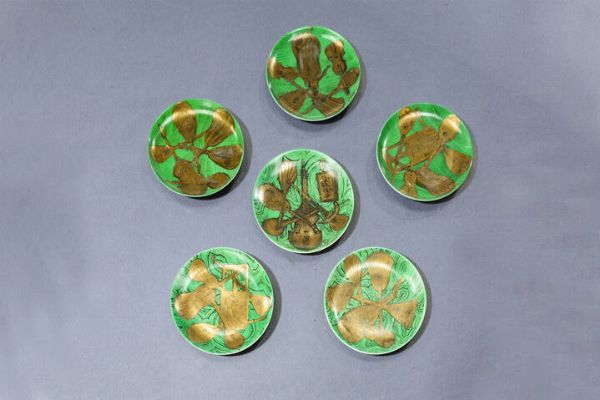 PIERO FORNASETTI Milano 1913 - 1988 : Sei piatti della serie Strumenti musicali  - Asta Design - Associazione Nazionale - Case d'Asta italiane