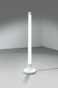 NANDA VIGO  attribuito - Base e chiusura superiore in alluminio laccato  diffusore in metacrilato bianco.  Iluminazione a neon  Prod. Kartell  [..]