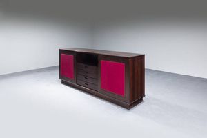 PRODUZIONE ITALIANA - Grande credenza in legno e ante rivestite in tessuto. Anni '70 cm 85x207x48 Difetti