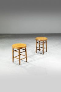 CHARLOTTE PERRIAND  nello stile di - Coppia di sgabelli in legno.  Anni '60 cm 50x40x40 Difetti