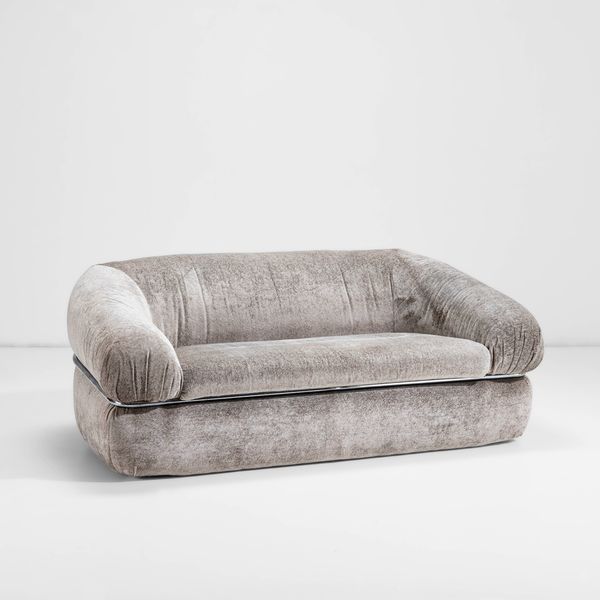 CP Company : Divano mod. Herradura  - Asta Design - Associazione Nazionale - Case d'Asta italiane