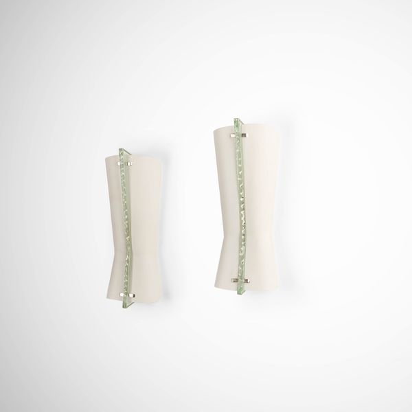 FONTANA ARTE : Due lampade a parete.  - Asta Design - Associazione Nazionale - Case d'Asta italiane