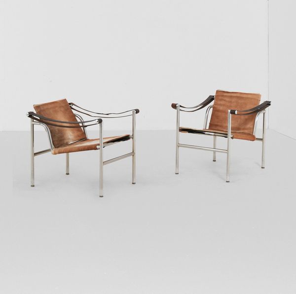 LE CORBUSIER : Due poltrone mod. LC1  - Asta Design - Associazione Nazionale - Case d'Asta italiane