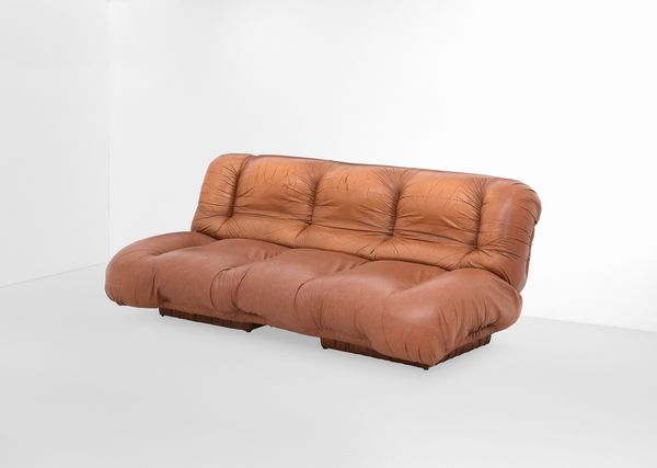 Due poltrone e divano  - Asta Design - Associazione Nazionale - Case d'Asta italiane